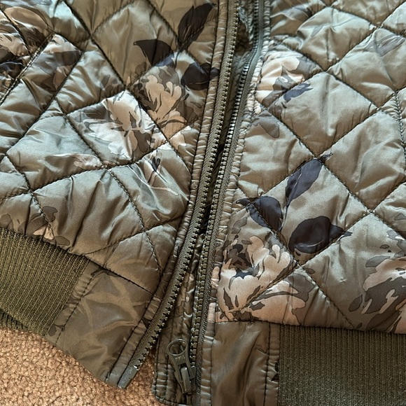 Floral print green bomber jacket - Picture 4 of 6